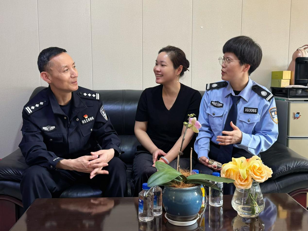 拱墅區(qū)大關中隊攜手錢江商城共筑交通安全防線?