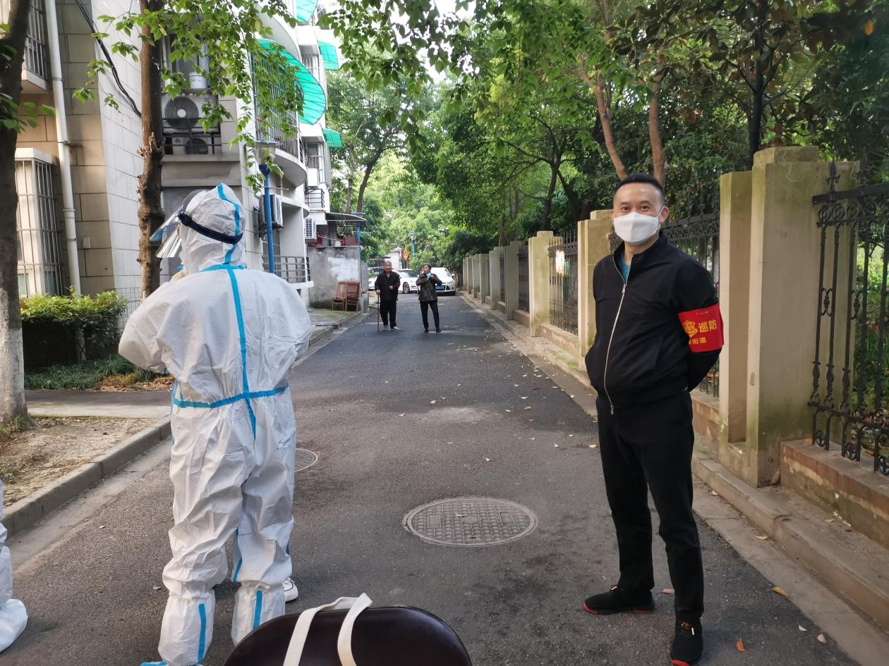 浙江建華集團黨員、員工積極協助參加核酸檢測工作