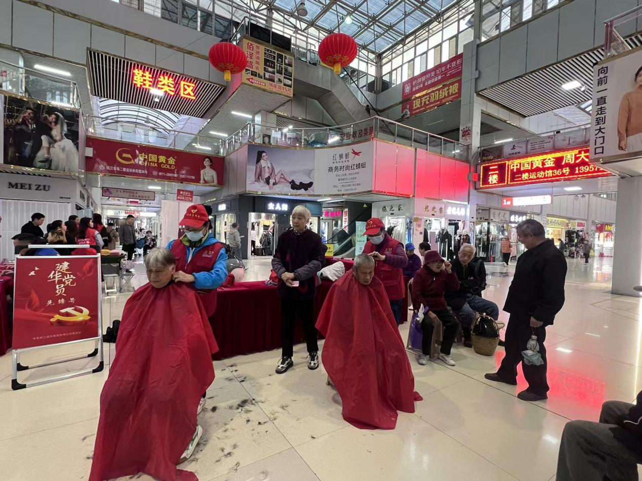公益不打烊，情暖每月時(shí)光