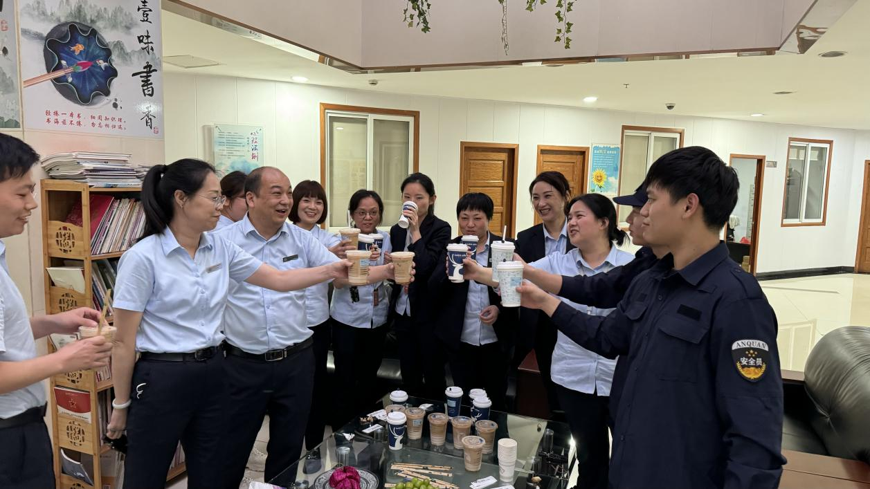 錢(qián)江商城心系員工 暖心舉措凝心聚力