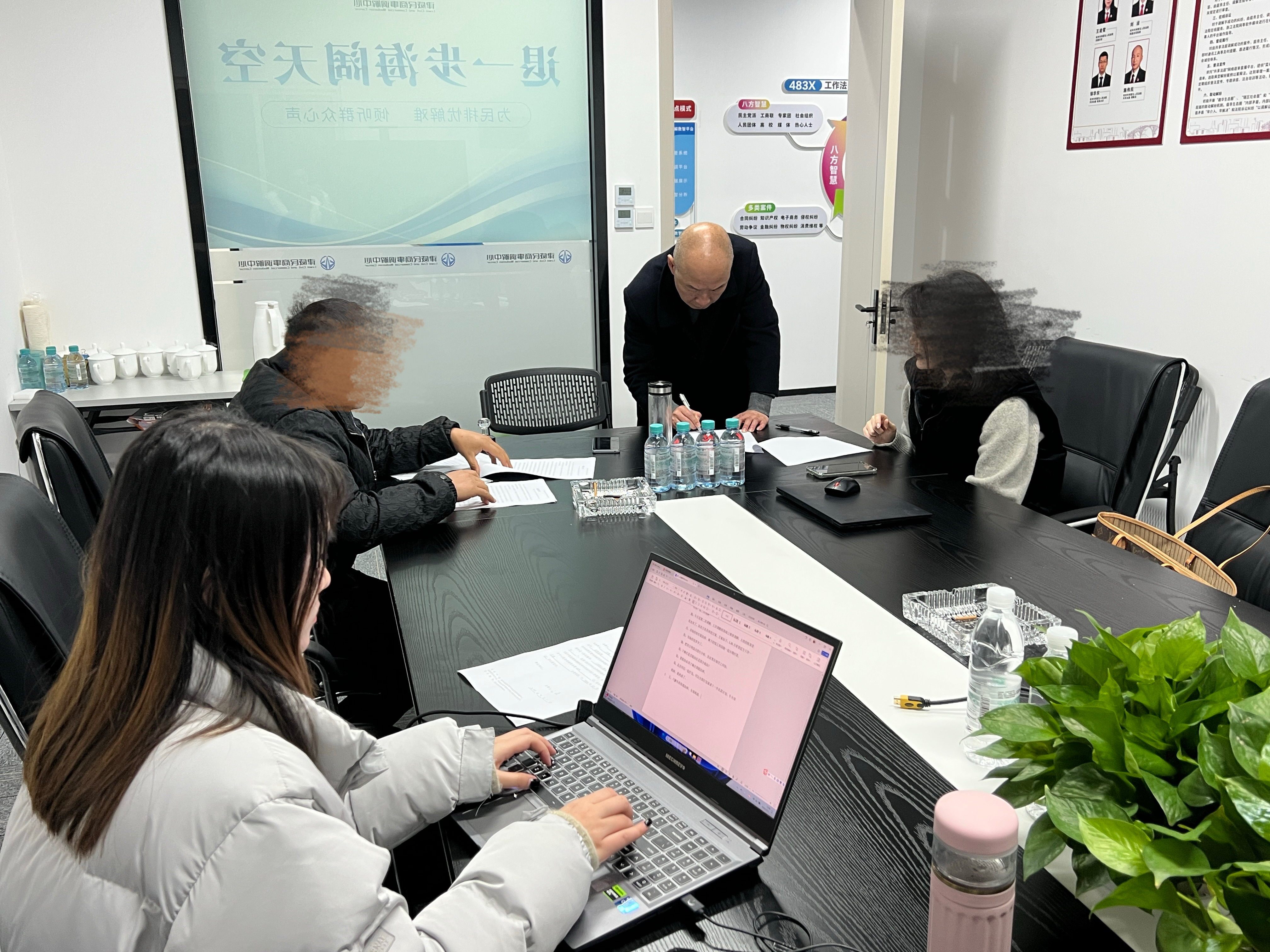 佳節將至不懈怠，高效解紛迎新春